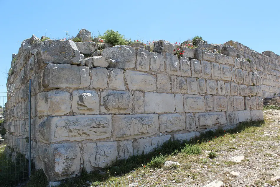 O sítio arqueológico do monte Gerizim